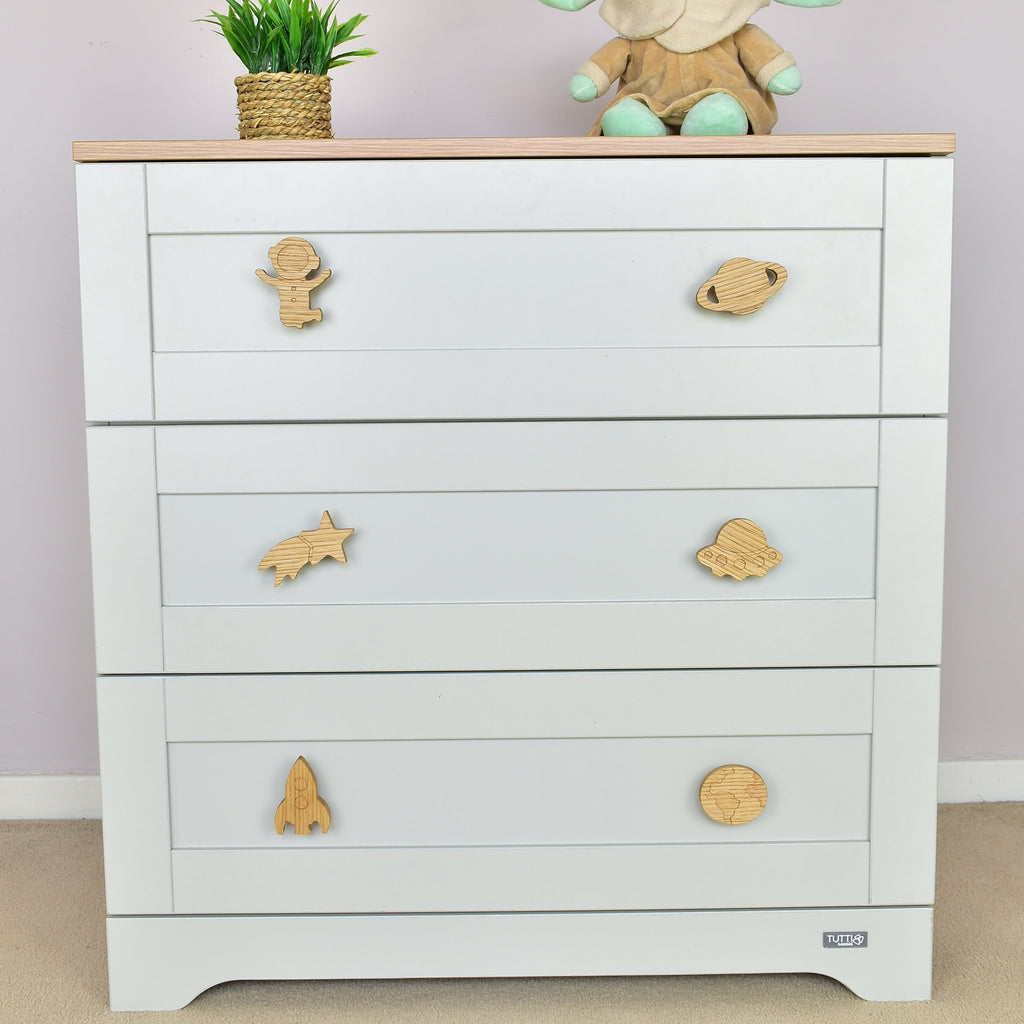 Space drawer knobs front view - Astronaut Planet Shooting star Alien spaceship Rocket Earth oak nursery decor